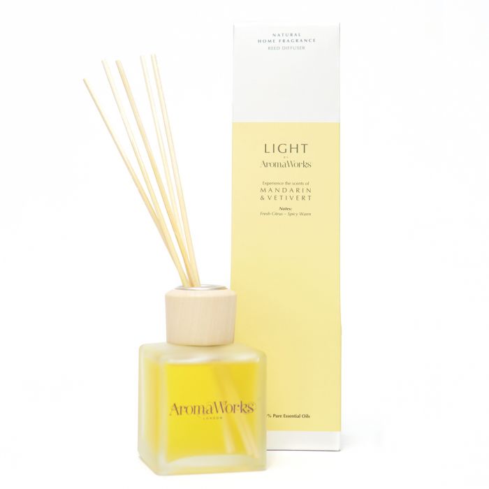 Light Range Mandarin & Vetivert Reed Diffuser 100ml